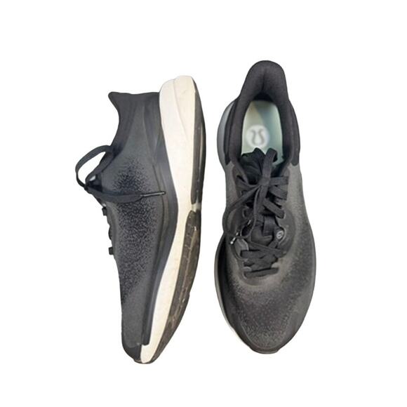 Lululemon Sneakers Chargefeel 2 Low Black size 6.5 Womens - Picture 1 of 8